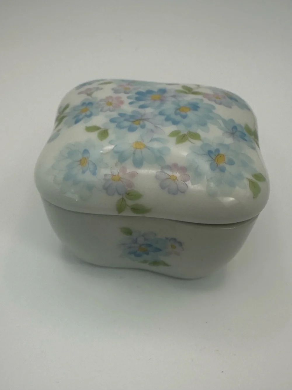 Vintage Pastelle San Francisco Floral Trinket Box Takahashi Japan